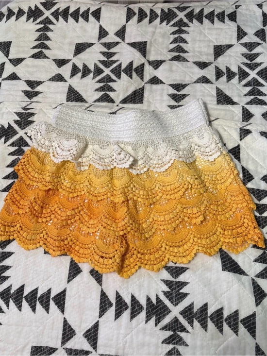 Shoreline Pants - Shoreline White to Yellow Ombre Crochet Lace Skort